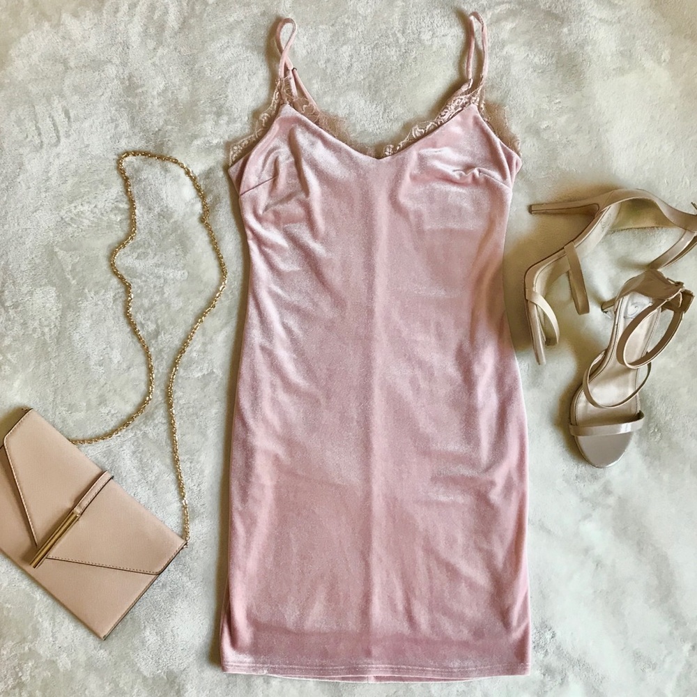 GUESS Pink Crushed Velvet Dress / Size XS